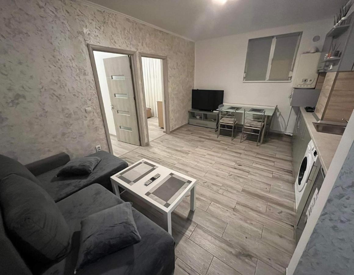 Modern & Elegant Apartament Craiova Exterior foto